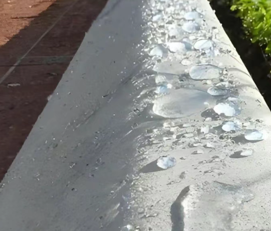 铁东硅烷浸渍涂料在混凝土保护中的应用