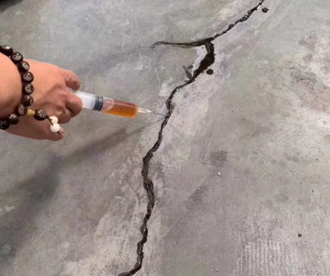 铁东混凝土裂缝修补技术详解​